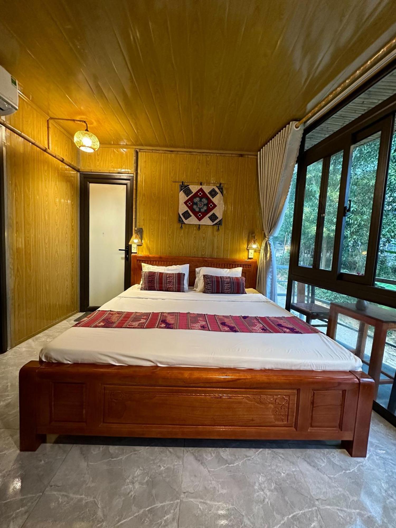 Nha Tan - Mai Chau Homestay And Tours Eksteriør billede